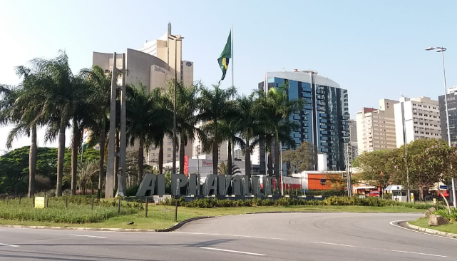 Residência de alto padrão em Alphaville entregue pela EFA Construção